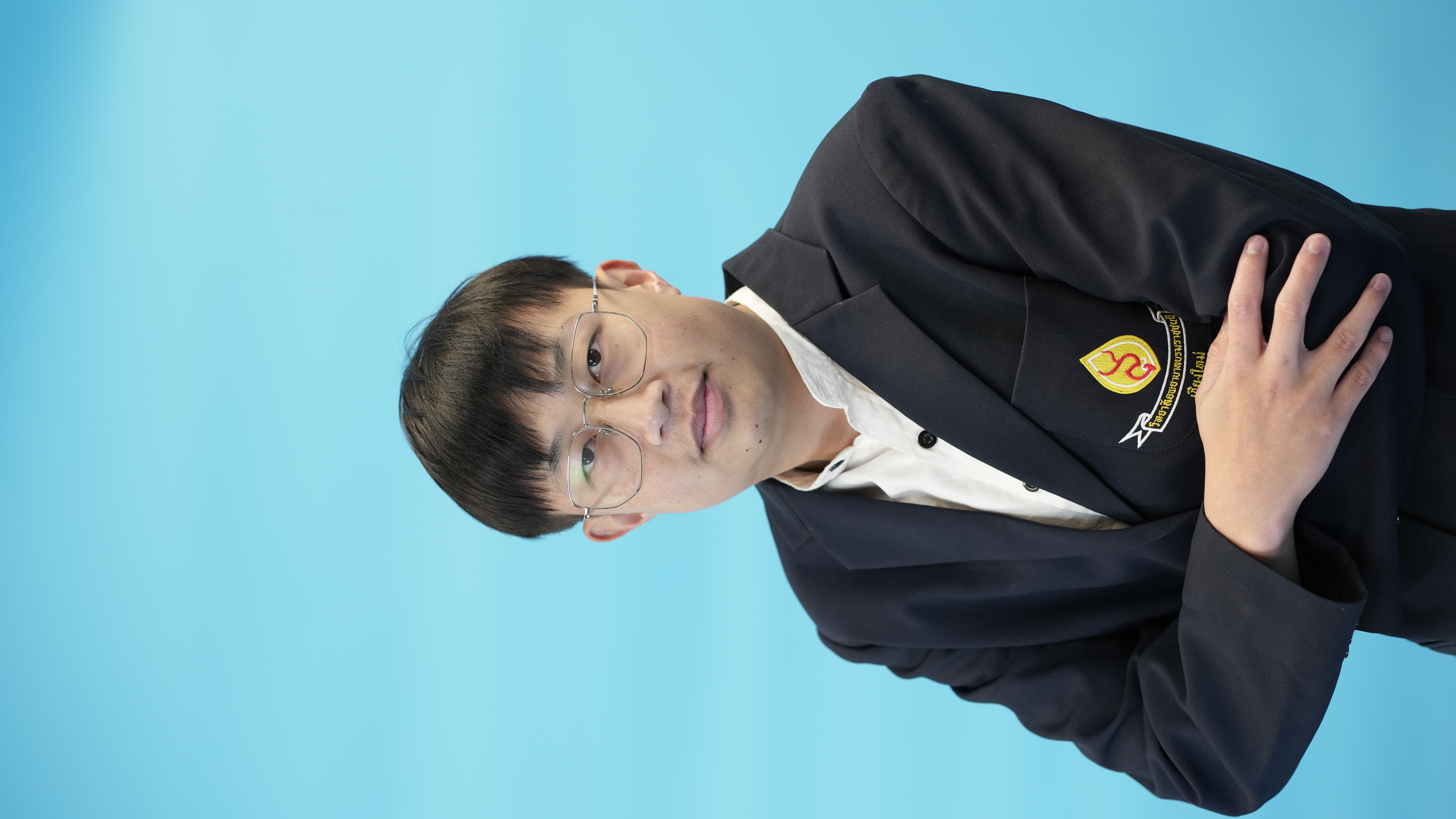 นายเขมนันท์ ปิ่นงาม